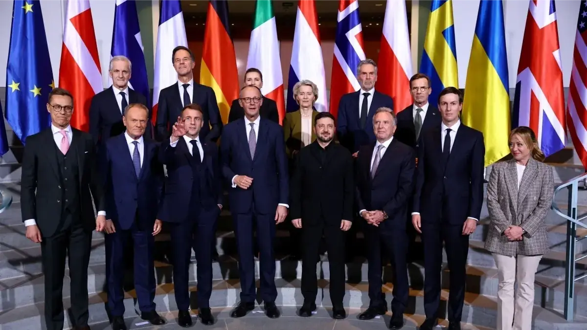 Các nước đồng minh của Ukraine nhóm họp tại Paris, Pháp